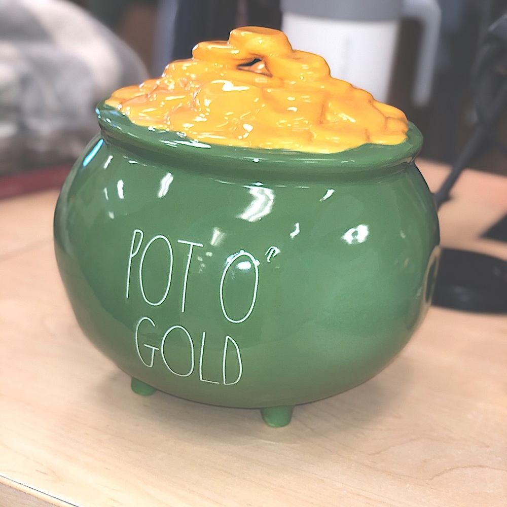 Rae Dunn Pot of Gold